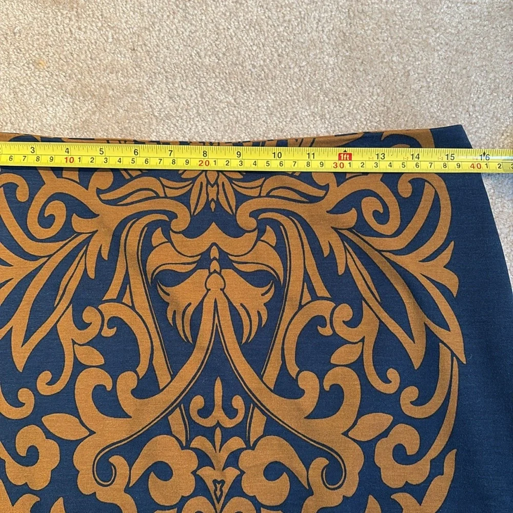 NWOT J. McLaughlin Classic beauty with stretch 4 comfort. Elegant, gorgeous!
